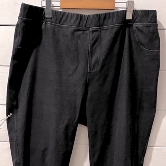 🌟3 For $30🌟 Cropped Jegging - 22/24 - Picture 1 of 6